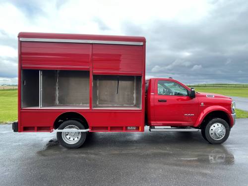 Hackney - IN STOCK - 2023 RAM 5500 SLT REG CAB 4X4 HACKNEY 4-BAY SIDELOAD