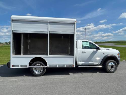 Hackney - IN STOCK - 2022 RAM 5500 SLT REG CAB 4X4 HACKNEY 4-BAY SIDELOAD