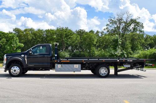 Jerr-Dan - IN STOCK - 2023 FORD F550 XLT REG CAB 4X4 JERR-DAN CARRIER 20SRR6T-W-LP