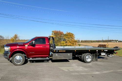 Jerr-Dan - PRE-OWNED AVAILABLE - 2023 RAM 5500 SLT REG CAB 4X4 JERR-DAN 20SRR6T-W-LP