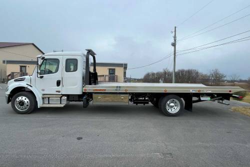 Jerr-Dan - IN STOCK - 2025 FREIGHTLINER M2 106 PLUS 4X2 EXT CAB JERR-DAN CARRIER 22NGAF6T-W-LP