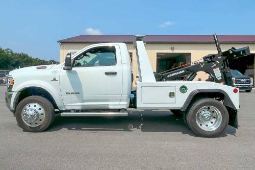 Jerr-Dan - IN STOCK - 2024 RAM 4500 SLT REG CAB 4X2 JERR-DAN WRECKER MPL-NGS