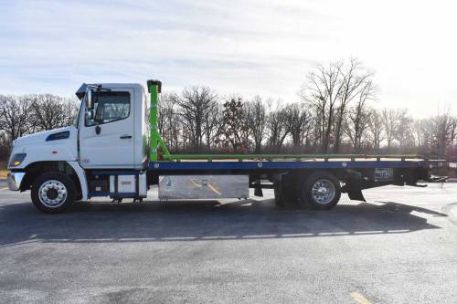 Miller Industries - PRE-OWNED AVAILABLE - 2018 HINO 258 REG CAB 4X2 CENTURY 21.5' STEEL CARRIER