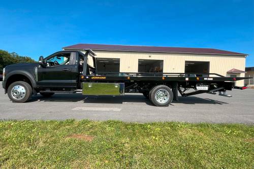 Jerr-Dan - IN STOCK - 2024 FORD F550 XLT REG CAB 4X4 JERR-DAN CARRIER 20SRR6T-W-LP