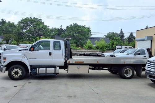 Jerr-Dan - PRE-OWNED AVAILABLE - 2021 FORD F650 SUPER CAB 4X2 JERR-DAN CARRIER 22NGAF6T-W-LP