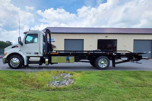 Jerr-Dan - IN STOCK - 2026 PETERBILT 536 REG CAB 4X2 JERR-DAN CARRIER 22SRR6T-W-LP
