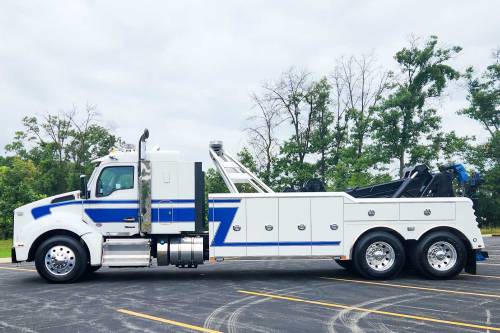 Miller Industries - PRE-OWNED AVAILABLE - 2023 KENWORTH T880 SLEEPER CENTURY 5130 ALUMINUM 25TON HEAVY