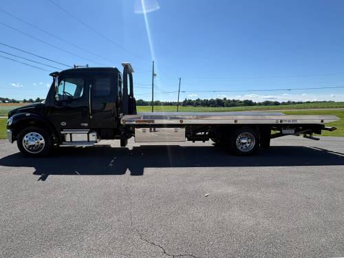 Jerr-Dan - IN STOCK - 2025 FREIGHTLINER M2 106 PLUS EXT CAB 4X2 JERR-DAN CARRIER 22NGAF6T-W-LP