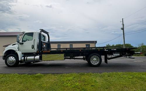 Jerr-Dan - IN STOCK - 2026 INTERNATIONAL MV 607 REG CAB 4X2 JERR-DAN CARRIER 22SRR6T-W-LP