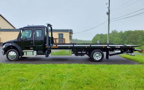 Jerr-Dan - IN STOCK - 2025 FREIGHTLINER M2 106 PLUS EXT CAB 4X2 JERR-DAN CARRIER 22SRR6T-W-LP