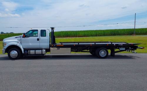 Jerr-Dan - IN STOCK - 2024 FORD F650 SUPER CAB 4X2 JERR-DAN CARRIER 22SRR6T-W-LP