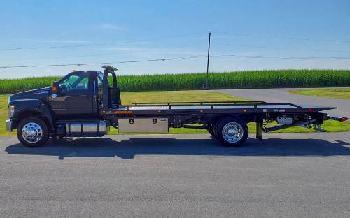 Jerr-Dan - IN STOCK - 2024 FORD F750 REG CAB 4X2 JERR-DAN CARRIER 22SRR6T-W-LP
