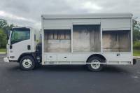 Hackney - IN STOCK - 2023 ISUZU NPRHD HACKNEY 6-BAY SIDELOAD - Image 3