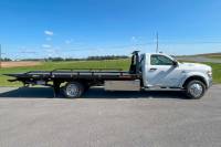 Jerr-Dan - IN STOCK - 2023 RAM 5500 SLT REG CAB 4X4 JERR-DAN CARRIER 20SRR6T-W-LP - Image 2