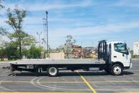 Miller Industries - PRE-OWNED AVAILABLE - 2019 HINO 195 REG CAB 4X2 CENTURY CARRIER 21' ALUMINUM - Image 2
