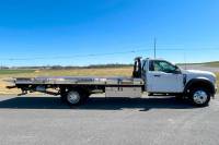 Jerr-Dan - IN STOCK - 2024 FORD F550 XLT REG CAB 4X4 JERR-DAN CARRIER 20NGAF6T-W-LP - Image 2
