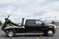 Jerr-Dan - IN STOCK - 2024 RAM 5500 LARAMIE CREW CAB 4X4 JERR-DAN WRECKER MPL-NG - Image 2