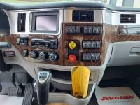Jerr-Dan - IN STOCK - 2025 Peterbilt 589 Short Hood Sleeper  Jerr-Dan 25Ton - Image 10