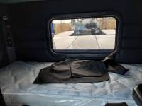 Jerr-Dan - IN STOCK - 2025 Peterbilt 589 Short Hood Sleeper  Jerr-Dan 25Ton - Image 11