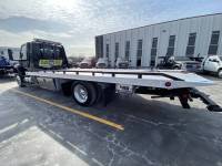 International - Pre-Owned Available - 2021 International MV Reg Cab 4x2 Diesel Black Century 21.5' Aluminum - Image 5