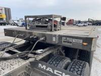 Landoll - PRE-OWNED TRAILER- 2023 LANDOLL 930E-51-15 TRAVELING TAIL TRAILER - Image 2